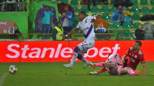 Ghinion teribil pentru unul dintre jucătorii momentului în Superliga. A fost accidentat grav de colegul său şi se va opera