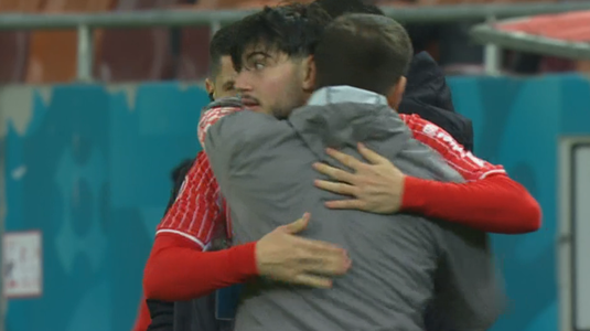 VIDEO | E gata! Adrian Mazilu a bifat primele minute pe gazon după mai bine de un an şi jumătate: fostul star al Farului a debutat în tricoul lui Dinamo