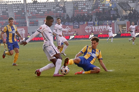 ”Anul ăsta sunt trei echipe bolnave în campionat!”. Primele calcule înainte de reluarea Superligii. Cine are emoţii încă din start