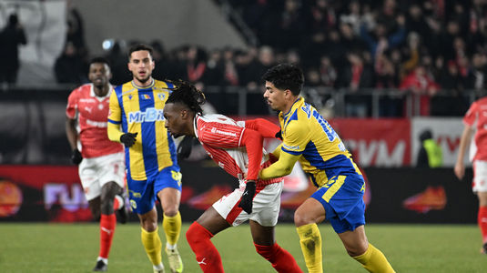 LIVE VIDEO | Dinamo - Petrolul, ACUM, pe orangesport.ro. "Câinii", mai periculoşi în prima parte