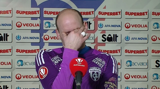 În lacrimi, Denis Rusu şi-a făcut "mea culpa" după ce şi-a îngropat echipa: "Suntem ca la înmormântare. Îmi e greu"