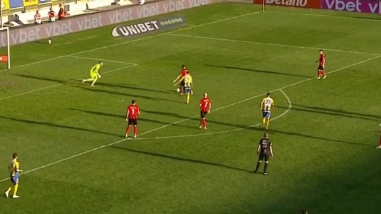 LIVE VIDEO | Petrolul - Csikszereda, ACUM, pe Orangesport.ro. A început repriza secundă. "Găzarii", în avantaj