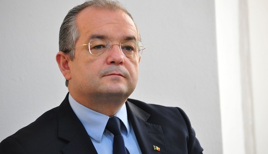 VIDEO | Emil Boc, dezlănţuit pe parcursul meciului U Cluj - U Craiova. Politicianul a jubilat şi a postat un videoclip pe Facebook: ”Ole!”