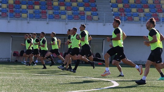 Nume grele din arbitraj au picat testele fizice şi nu pot conduce meciuri în noul sezon. Ce urmează pentru Radu Petrescu, Mladinovici sau Chivulete