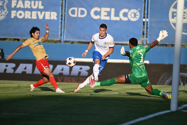 VIDEO | Farul Constanţa - UTA Arad 4-2. Spectacol la malul Mării. Trupa lui Sabău a defilat în faţa arădenilor
