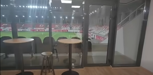 VIDEO | Andrei Nicolescu a publicat imaginile din loja de la Sfântu Gheorghe! Ce a găsit oficialul lui Dinamo pe masă