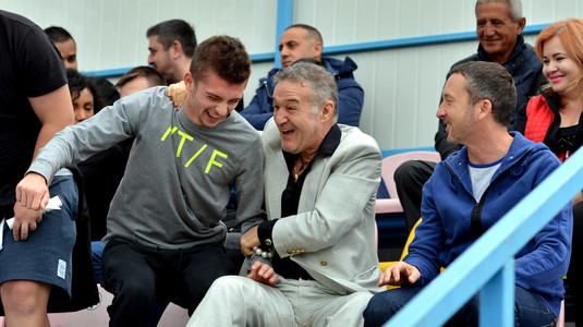 Becali le-a făcut o nouă vizită jucătorilor: "Ne-a spus că îşi doreşte foarte mult acest lucru"