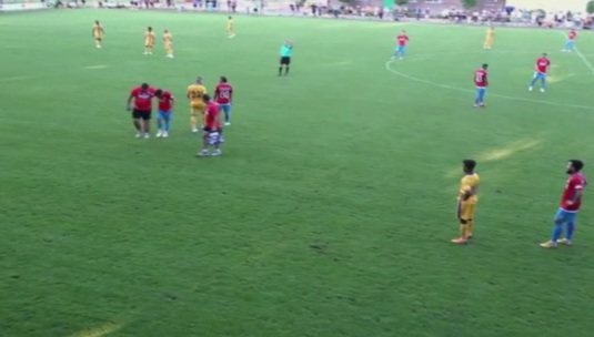 VIDEO | Panică la FCSB. Moruţan s-a accidentat în amicalul cu Al Gharafa. Care este primul verdict