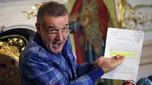 Surpriză uriaşă pentru Becali. Două cluburi importante din Europa vor să-i fure jucătorul preferat. Ce sumă e forţată să plătească acum FCSB