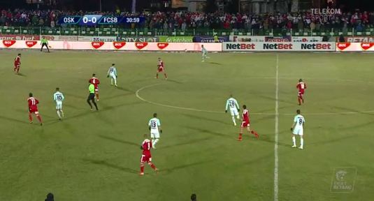 VIDEO | 15 minute de coşmar pentru Mihai Roman. A greşit la primul gol, apoi a trimis un corner în tribune