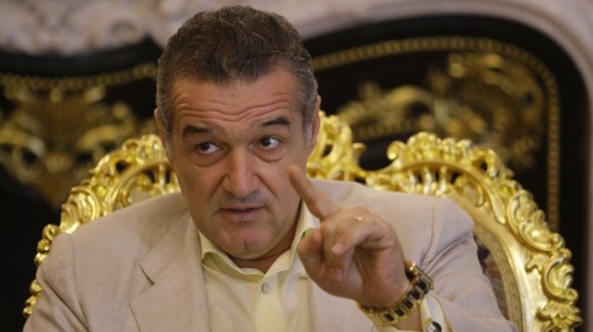 Becali e dezlănţuit pe piaţa transferurilor. FCSB pregăteşte o nouă mutare surprinzătoare în Liga I. Negocieri avansate între cele două părţi