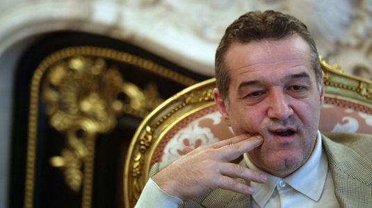 VIDEO | Atac nemilos la fotbalistul adus de Gigi Becali să revitalizeze FCSB-ul: "Cine îţi alege jucătorii? Aşa a ajuns fotbalul românesc, băi?"