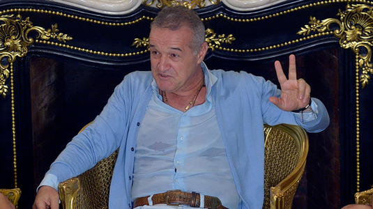 Nebunie totală la FCSB. Becali s-a dezlănţuit pe piaţa transferurilor şi a adus de urgenţă şase jucători într-o singură zi: "I-am luat pe toţi"