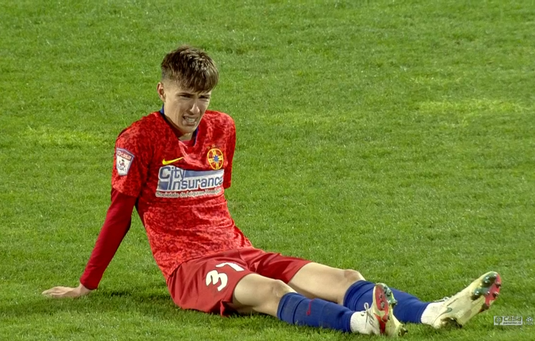 VIDEO | Octavian Popescu, afectat pe gazon! S-a abţinut cu greu să nu lăcrimeze. Imaginile dezamăgirii de la FCSB după înfrângerea cu Sepsi