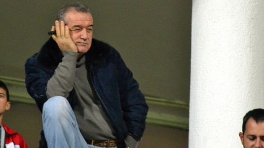 Moment ISTORIC în fotbalul românesc. Becali renunţă la FCSB şi se retrage din fotbal. Decizia şocantă a patronului roş-albaştrilor: "O să ziceţi că sunt nebun"