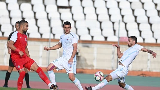Din Liga 3, titular în Silkeborg - FCSB! Cu el vrea să marcheze Nicolae Dică în meciul din Conference League