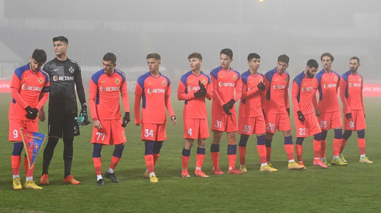 Probleme uriaşe pentru jucătorul dat afară de FCSB: ”El primeşte pe oricine şi pe tine nu”. Riscă să stea pe bară până la vară | EXCLUSIV