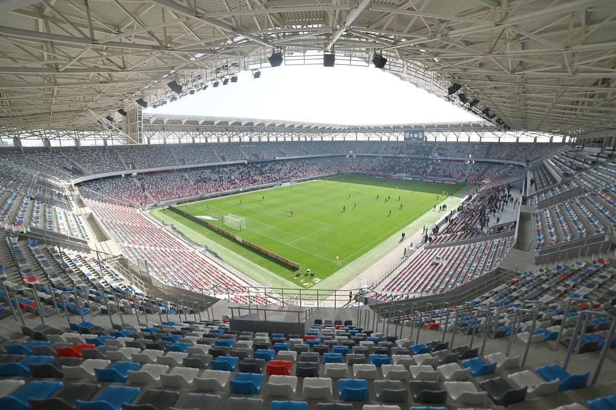 Dinamo a pus mâna pe stadion! Unde se joacă, acasă, cu Poli Iași