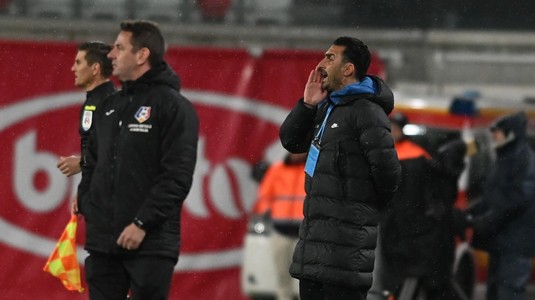 Val de ironii după debutul lui Elias Charalambous. Panduru îl atenţionează: ”Vezi că o să îl deranjezi pe Gigi. Ai o idee? Ţine-o pentru tine” | EXCLUSIV