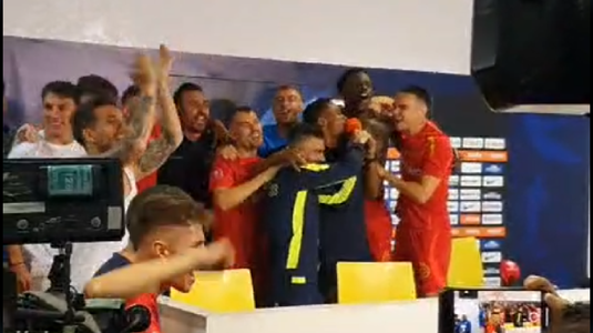 VIDEO | Jucătorii FCSB-ului au luat cu asalt conferinţa de presă a lui Elias Charalambous! Bucurie fără margini pentru "roş-albaştri"
