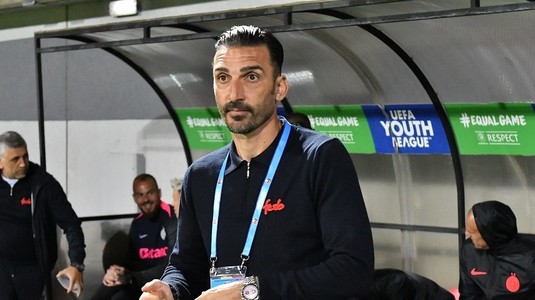 Charalambous, întrebat dacă este afectat după ce i s-a cerut demisia! Antrenorul FCSB a infirmat zvonurile din vestiar, înainte de meciul cu Go Ahead Eagles