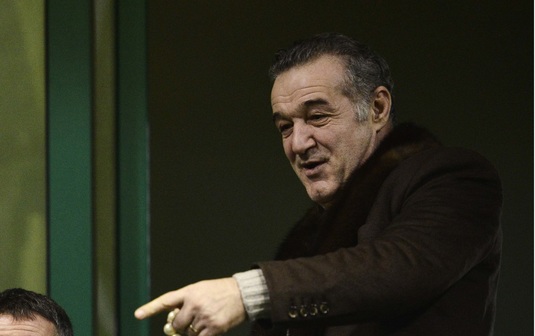 EXCLUSIV | Gigi Becali a insistat să-l aducă la FCSB, iar reacţia finanţatorului l-a şocat: "Tu găseşti un astfel de patron?"
