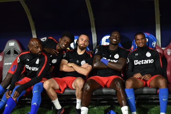 „Transferul ăsta a fost luat în băşcălie”. Fotbalistul subestimat care a produs surpriza la FCSB după doar patru meciuri