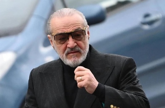 Surpriză uriaşă. Gigi Becali s-a întors pe Arena Naţională special pentru ”Reghe”! Patronul FCSB nu a vrut să rateze debutul istoric | VIDEO