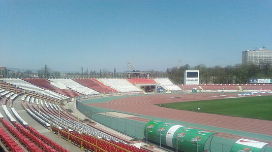 Probleme imense pentru Dinamo! Gazonul stadionului din Ştefan cel Mare arată groaznic: ”Am investit în el”