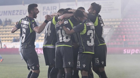 OFICIAL | Dinamo s-a despărţit de un jucător venit în iarna acestui an. Pe cine nu se va mai baza Florin Bratu în sezonul următor