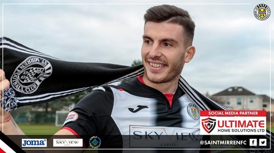 Mihai Popescu s-a calificat în optimile Cupei Scoţiei cu echipa St. Mirren. Echipa românului a revenit de la 0-2 cu Alloa Athletic