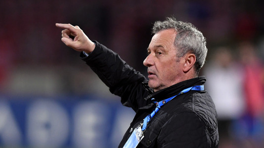 EXCLUSIV | BOMBĂ la Dinamo! Unul dintre cei mai importanţi jucători transferaţi de Mircea Rednic e dorit în Spania. Cât solicită alb-roşii pentru el