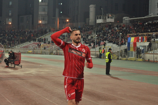 Încă un fotbalist din era Rednic pleacă de la Dinamo! Papazoglou a semnat rezilierea contractului