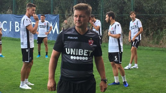 Un jucător de bază de la Dinamo nu va mai juca în acest an. Uhrin a confirmat: "Abia atunci va fi în regulă"