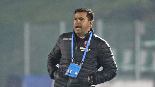 Cosmin Contra a răbufnit după a patra înfrângere la rând: "Mi-e ruşine că port sigla. O ruşine de echipă!". I-a atacat pe jucătorii lui Dinamo
