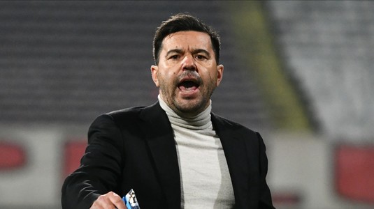 BREAKING NEWS | Cosmin Contra a suferit un atac de panică! "Infarct am crezut". Ce s-a întâmplat cu antrenorul lui Dinamo şi în ce stare e