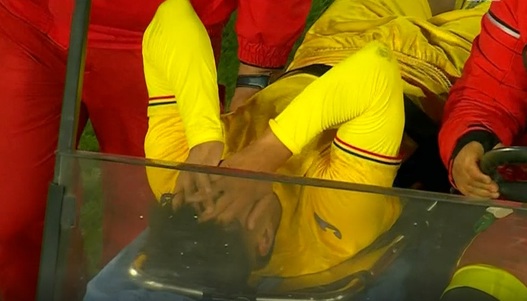 Lovitură pentru Dinamo! Accidentare horror pentru Musi la naţionala U21. Jucătorul şi-a pus mâinile în cap şi a ieşit pe targă | FOTO
