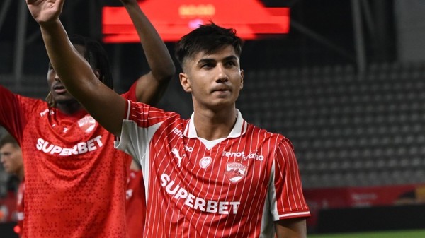 Discursul lui Alexandru Musi chiar în faţa foştilor colegi de la FCSB: ”Dinamo e cel mai iubit club din ţară!”