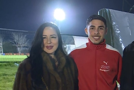 FOTO | Părinţii fotbalistului de la Dinamo au venit în cantonament! L-au chemat şi pe fratele celebru în "haita" lui Kopic: "Depinde de negocieri, îi place România"