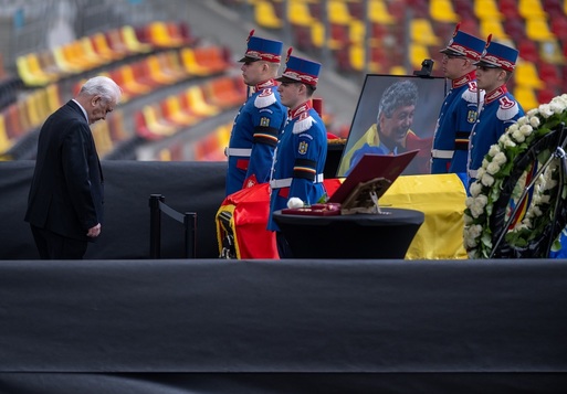 O ultimă scrisoare pentru Mircea Lucescu. Iniţiativa lansată de Dinamo Bucureşti
