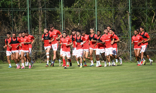 Fostul sponsor al unei echipe din Premier League s-a înţeles cu Dinamo: "Ne bucurăm să anunţăm un nou parteneriat"