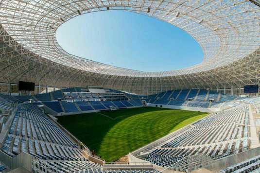 PROBLEME la stadionul din Craiova | De ce se joacă pe un câmp de cartofi şi cum explică CNI situaţia de pe "Oblemenco"