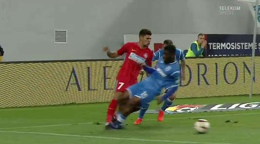 VIDEO | Cât tupeu! Donkor era să-i rupă piciorul lui Coman, dar făcea semn că n-a fost nimic! Cum l-a implorat pe Kovacs să nu dea penalty