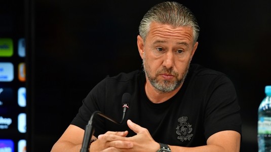 Laurenţiu Reghecampf a dezvăluit cărui fapt se datorează forma slabă pe care o travesează Universitatea Craiova. ”Nu am reuşit să facem asta!”