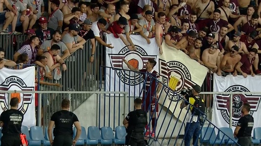 Imagini dureroase pentru olteni! Toată echipa celor de la Rapid a sărbătorit pe "Ion Oblemenco" victoria cu Universitatea Craiova. Săpunaru, în frunte | VIDEO