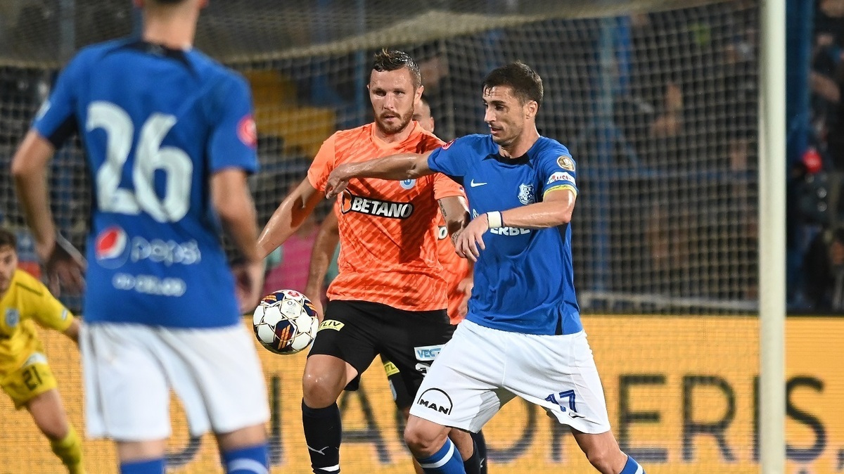 “È lento come una tartaruga.”  Superliga rumena, un campionato troppo “veloce” per il calciatore portato in pompa magna all’Università di Craiova?