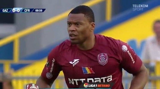 CFR Cluj vrea să îi rezilieze contractul lui Julio Baptista, după doar două săptămâni