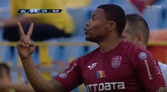 OFICIAL | CFR Cluj anunţă că Julio Baptista rămâne în Gruia: "Se simte foarte bine la clubul nostru şi nu şi-a manifestat dorinţa de a pleca"