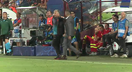 VIDEO EXCLUSIV | Dan Petrescu a avut nevoie de ”bodyguard” la meciul cu Slavia Praga. Cine l-a ”păzit” pe ”Bursuc”