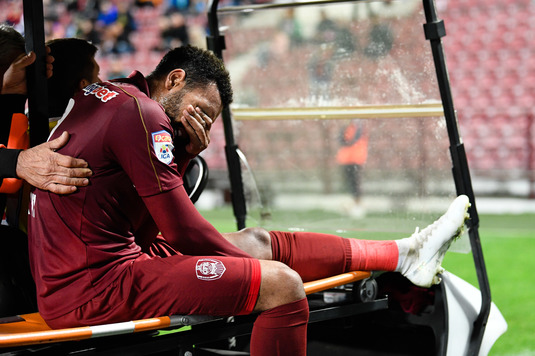 EXCLUSIV | O nouă replică pentru Billel Omrani după ce Dan Petrescu i-a sugerat să plece de la CFR Cluj: "E superficial, nu se potriveşte cu stilul de joc"